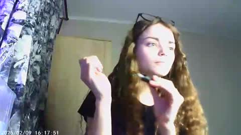 Sophie and my bestie Mandy    online show from 02-08-25, 06:01