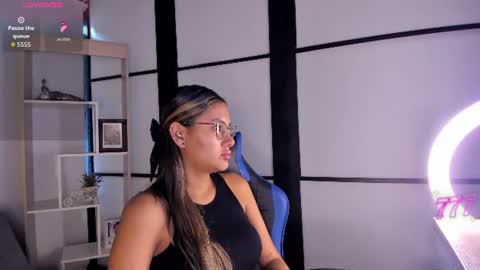 Snapshot of sophiewatson_ chatting on 07-06-26, 12:02 sophiewatson_ online show from 07-06-26, 12:02