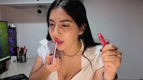 Sophiee online show from 05-17-26, 12:41
