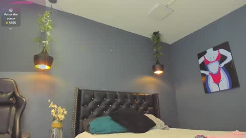 Snapshot of sophiietaylor_ chatting on 02-10-25, 11:34 Sophie Taylor online show from 02-10-25, 11:34