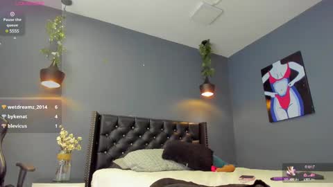 Snapshot of sophiietaylor_ chatting on 02-12-25, 02:56 Sophie Taylor online show from 02-12-25, 02:56
