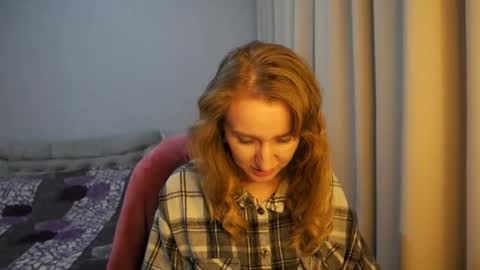 Snapshot of sophilorens chatting on 02-12-26, 12:00 Sophi online show from 02-12-26, 12:00