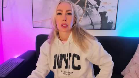 Sophi online show from 03-05-26, 11:06