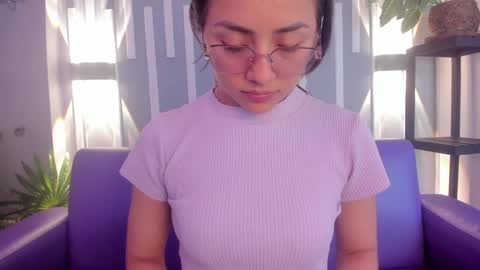 Snapshot of sophy_smilesweet chatting on 01-03-25, 11:35 SOPHY ROGERS online show from 01-03-25, 11:35
