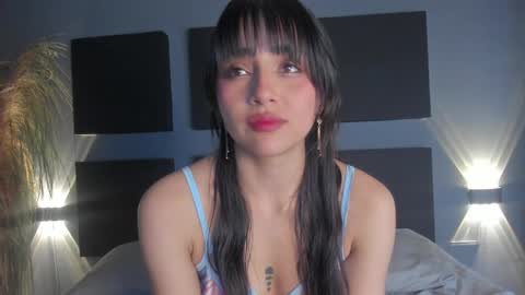 Snapshot of sophy_smilesweet chatting on 01-11-25, 05:40 SOPHY ROGERS online show from 01-11-25, 05:40