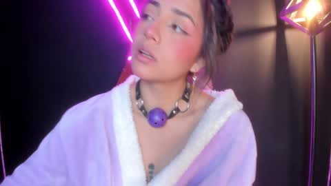 Snapshot of sophy_smilesweet chatting on 01-20-25, 02:46 SOPHY ROGERS online show from 01-20-25, 02:46
