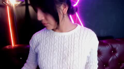 Snapshot of sophy_smilesweet chatting on 02-01-25, 11:32 SOPHY ROGERS online show from 02-01-25, 11:32