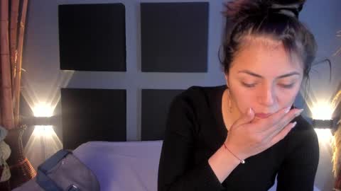 Snapshot of sophy_smilesweet chatting on 02-08-25, 11:55 SOPHY ROGERS online show from 02-08-25, 11:55