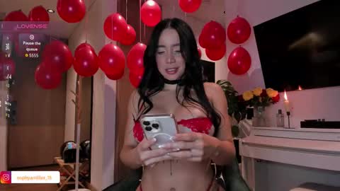 Sophy online show from 02-14-26, 03:03