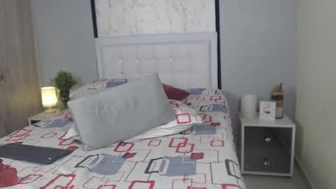 Snapshot of sopphiefox chatting on 01-29-25, 07:15 Sofia online show from 01-29-25, 07:15