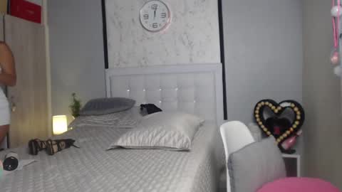 Snapshot of sopphiefox chatting on 03-11-25, 06:10 Sofia online show from 03-11-25, 06:10