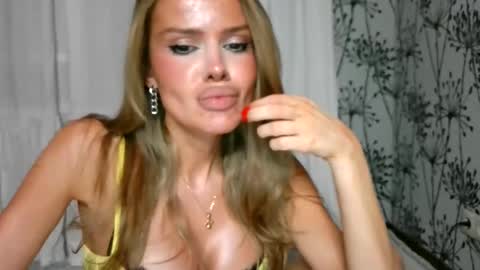 soravell online show from 06-08-26, 08:53