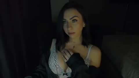 Snapshot of soraya26 chatting on 08-10-26, 12:15 Soraya online show from 08-10-26, 12:15
