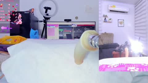 Soraya online show from 10-26-25, 09:26