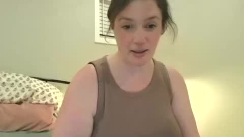 Snapshot of sotamom chatting on 05-16-26, 02:08 NaughtyMommy online show from 05-16-26, 02:08