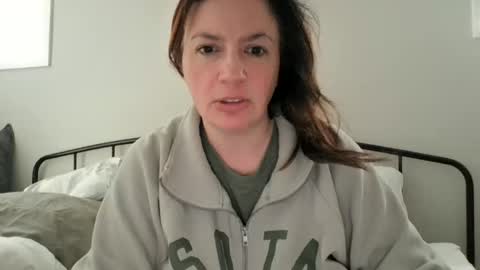 Snapshot of sotamom chatting on 05-21-26, 03:30 NaughtyMommy online show from 05-21-26, 03:30