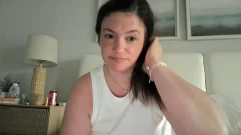 Snapshot of sotamom chatting on 06-01-26, 01:13 NaughtyMommy online show from 06-01-26, 01:13