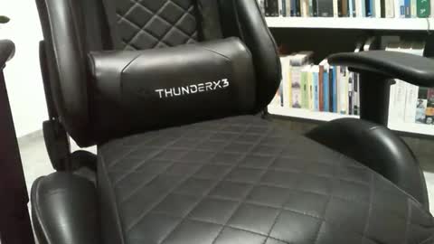 Snapshot of soul57 chatting on 01-25-25, 10:28 soul57 online show from 01-25-25, 10:28