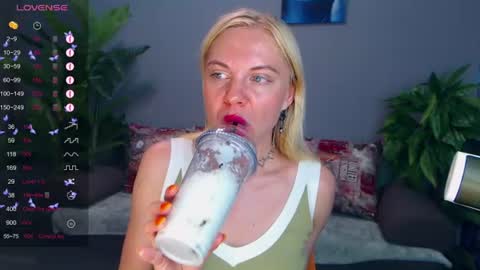 Lisa online show from 07-02-26, 03:23