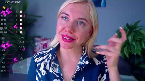 Lisa online show from 07-25-26, 04:21