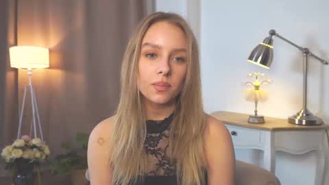 Anna online show from 02-18-26, 01:07