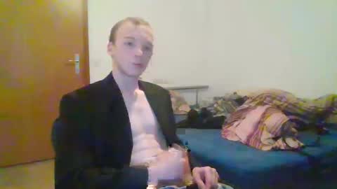 Snapshot of soumi854640 chatting on 01-01-25, 01:37 soumi854640 online show from 01-01-25, 01:37