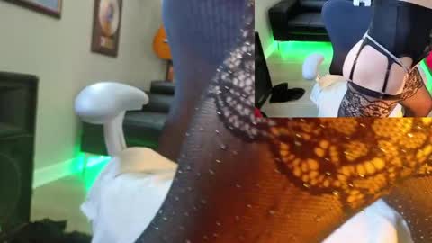 Snapshot of soundingslutslave chatting on 03-12-26, 05:41 soundingslutslave online show from 03-12-26, 05:41