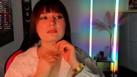 Snapshot of sour_cherry_ chatting on 05-14-26, 09:27 Jennie online show from 05-14-26, 09:27