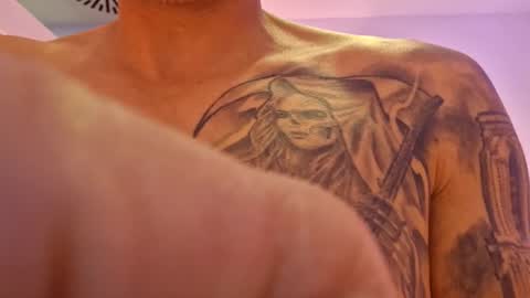 southboy2410 online show from 11-08-25, 03:45