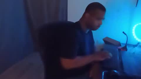 Snapshot of southernfuckery chatting on 12-16-24, 02:38 Infamous Damon Jerico online show from 12-16-24, 02:38