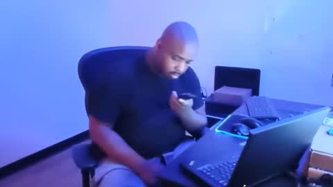 Snapshot of southernfuckery chatting on 01-07-25, 06:48 Infamous Damon Jerico online show from 01-07-25, 06:48