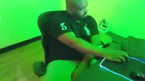 Snapshot of southernfuckery chatting on 01-08-25, 03:19 Infamous Damon Jerico online show from 01-08-25, 03:19