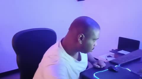 Snapshot of southernfuckery chatting on 01-18-25, 01:52 Infamous Damon Jerico online show from 01-18-25, 01:52