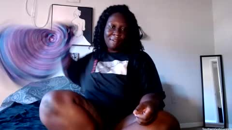 Snapshot of southerngothgoddess chatting on 11-14-25, 01:54 SG online show from 11-14-25, 01:54