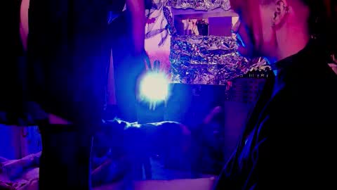 Leah online show from 11-30-25, 03:54