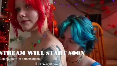Snapshot of sova_energy chatting on 05-10-26, 04:45 Leah online show from 05-10-26, 04:45