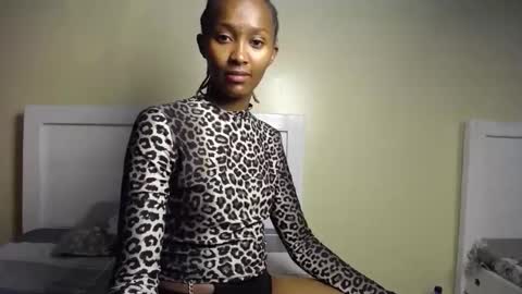 Snapshot of sower_velvet chatting on 12-03-25, 09:02 sower_velvet online show from 12-03-25, 09:02