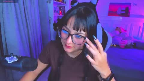 Lili online show from 01-15-26, 11:41