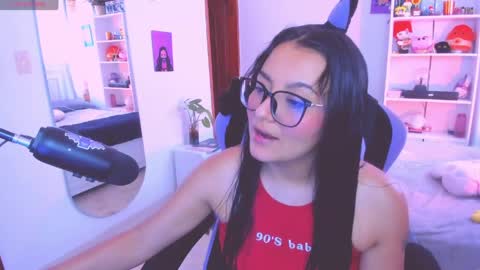 Lili online show from 04-30-26, 01:39