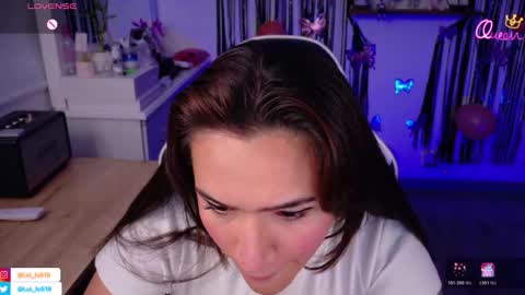 Luisa    online show from 03-25-26, 03:45