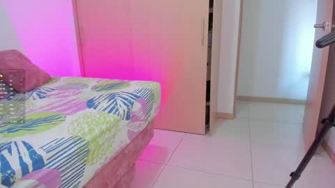 Instagram Soyamandaa  1 online show from 01-12-25, 08:47