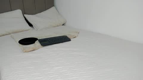 Instagram Soyamandaa  1 online show from 04-03-26, 11:36