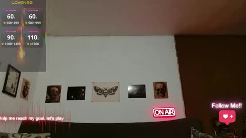 Snapshot of soyelcarlitos chatting on 03-14-26, 06:41 El Carlitos online show from 03-14-26, 06:41