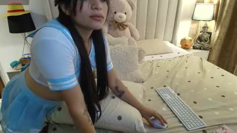 Adeline independent model online show from 03-21-26, 08:19