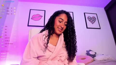 Snapshot of soyjuliana19 chatting on 02-04-25, 03:36 Juliana online show from 02-04-25, 03:36