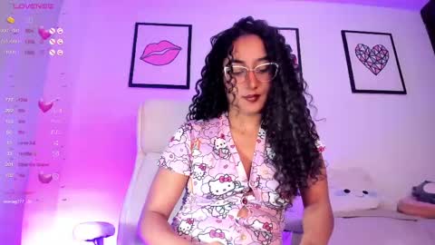 Snapshot of soyjuliana19 chatting on 03-12-25, 10:28 Juliana online show from 03-12-25, 10:28