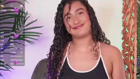 Juliana online show from 07-22-26, 12:19