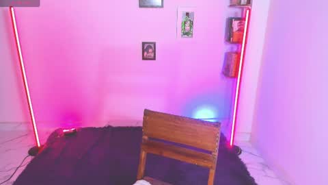 Independent Model Merly online show from 06-16-26, 03:09