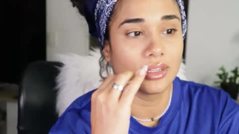 You want to talk to me more personal follow me in My Channel VIP  50 the discount       online show from 09-25-25, 12:14