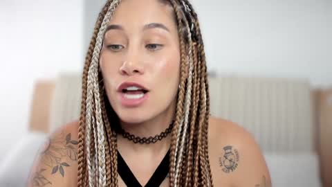 Snapshot of soytulu_ chatting on 01-18-25, 06:10 brisa  s online show from 01-18-25, 06:10